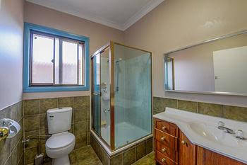 CBD Accommodation Tamworth - Darwin Holiday 4