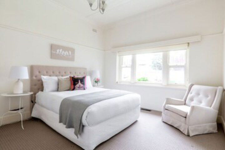 Camberwell VIC Darwin Holiday