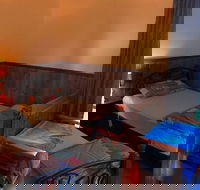 Stanley Lakeside Spa Cabins - Darwin Holiday