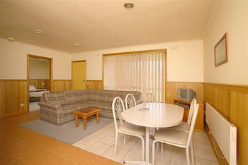 Apollo Bay Backpackers Lodge - Darwin Holiday 3