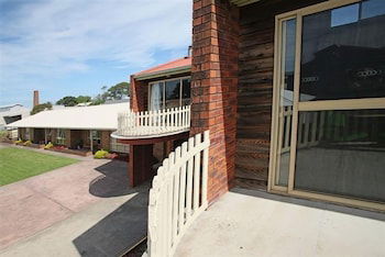 Apollo Bay Backpackers Lodge - Darwin Holiday 0