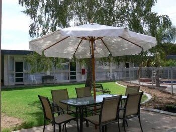 Warrina Motor Inn - Darwin Holiday 1