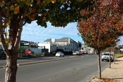 Hobart Villa - Darwin Holiday 1