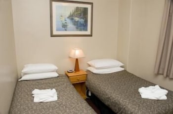 Alpine Hotel - Darwin Holiday 2