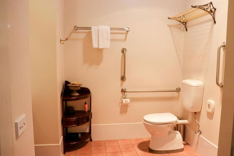 Plumes On The Green Boutique Bed & Breakfast - Darwin Holiday 6