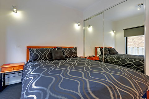 Burnie By The Bay Apartments - Darwin Holiday 5