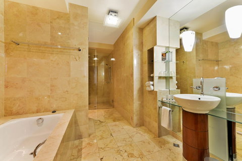 Peppers Waymouth Hotel - Darwin Holiday 6