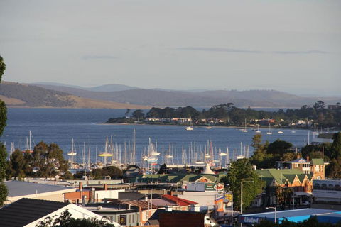 Old Bishops Quarters Hobart - Darwin Holiday 5