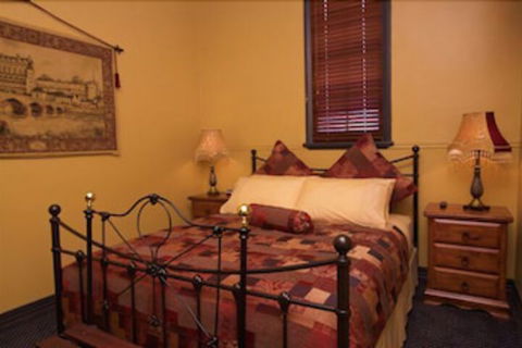 Church House B & B Gundagai - Darwin Holiday 7