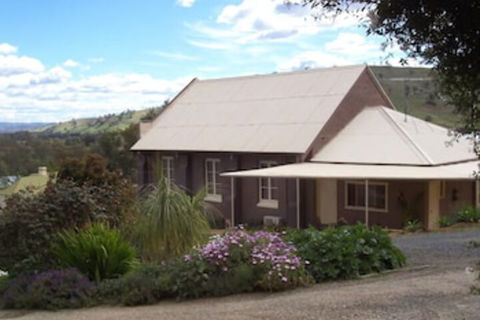 Church House B & B Gundagai - Darwin Holiday 1
