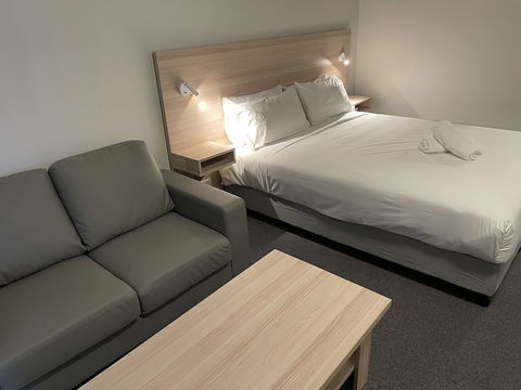 Roxby Downs Motor Inn - Darwin Holiday 2