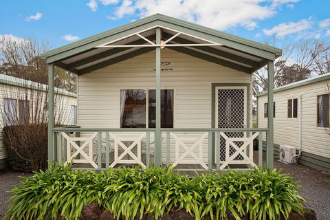 Lake Hamilton Motor Village & Caravan Park - Darwin Holiday 2