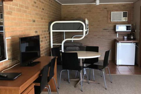 Quays Motel San Remo - Darwin Holiday 1