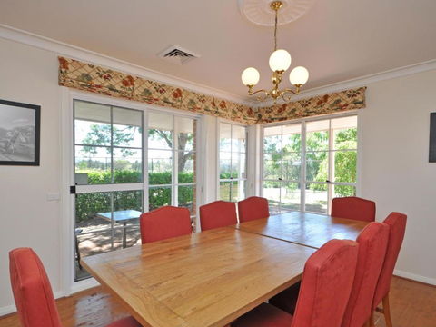Beggars Bridge Vineyard Homestead W / Pool + Wifi + Tennis + Vineyard - Darwin Holiday 5