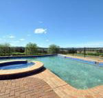 Beggars Bridge Vineyard Homestead w / pool  wifi  tennis  vineyard - Darwin Holiday