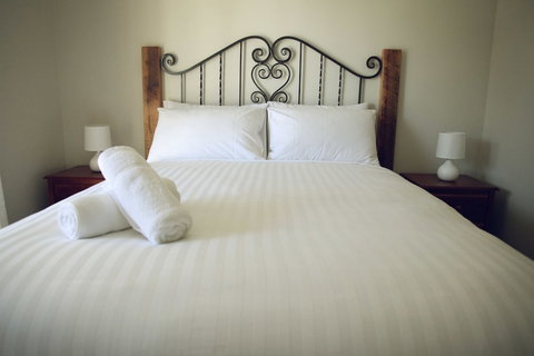 Stay Social - Darwin Holiday 4