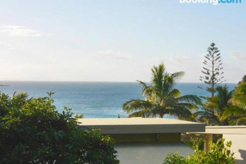 Cylinder Cove 1 - Darwin Holiday 7