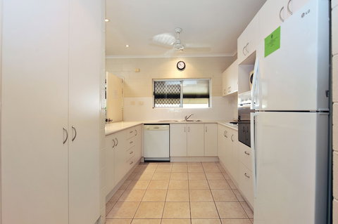 Seascape Holidays - 53 Reef Street - Darwin Holiday 1