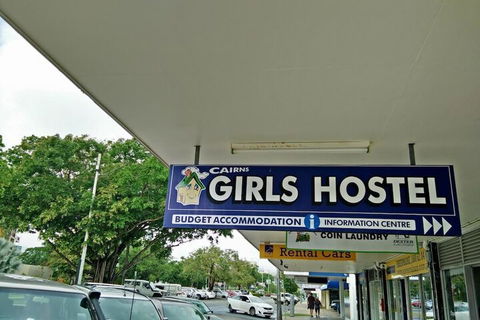 Cairns Girls Hostel - Darwin Holiday 1