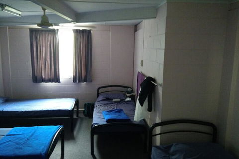 Cairns Girls Hostel - Darwin Holiday 5
