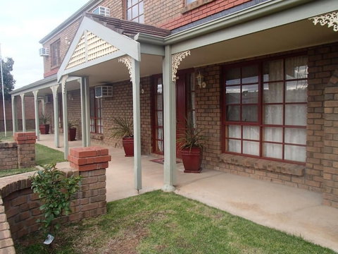 City Colonial Motor Inn - Darwin Holiday 1