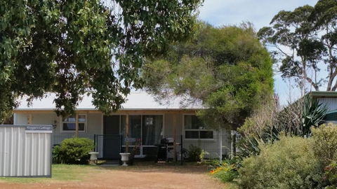 Kangaroo Island Accommodation - Darwin Holiday 3