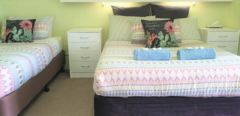 Mollymook Ocean View Motel Reward Long Stays - Over 18's Only - Darwin Holiday 2