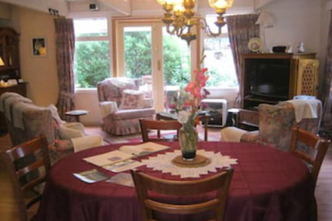 Hide Away Cottage Retreat - Darwin Holiday 4