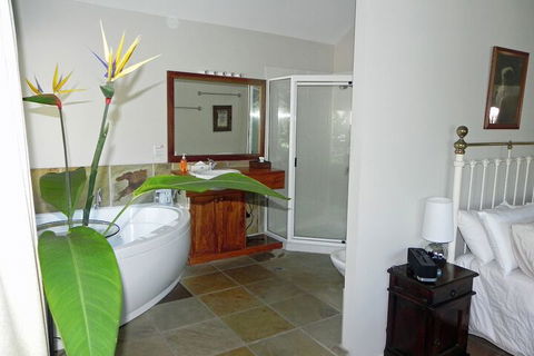 Airlie Waterfront Bed & Breakfast - Darwin Holiday 5