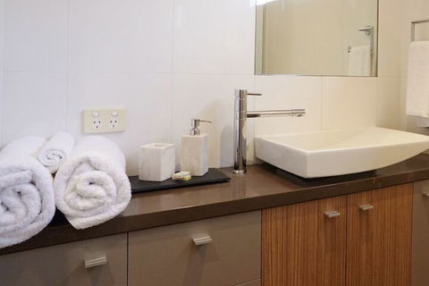 Central Avenue Apartments - Darwin Holiday 6