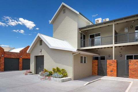 Waterstreet Apartment - Darwin Holiday 2