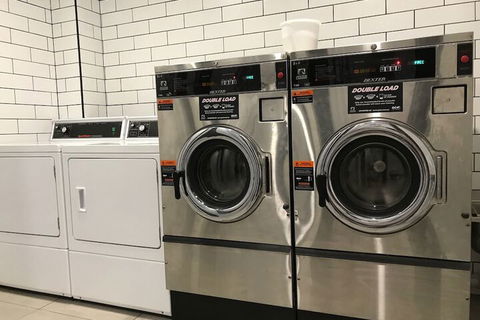 Down Under Hostels - Surfers Paradise - Darwin Holiday 1