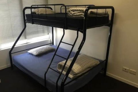 Down Under Hostels - Surfers Paradise - Darwin Holiday 2