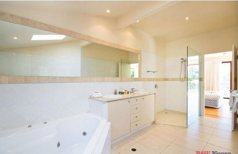 14 Ravenwood Drive - Darwin Holiday 4