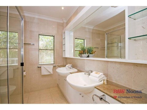 Belle De Jour U5 - Darwin Holiday 3