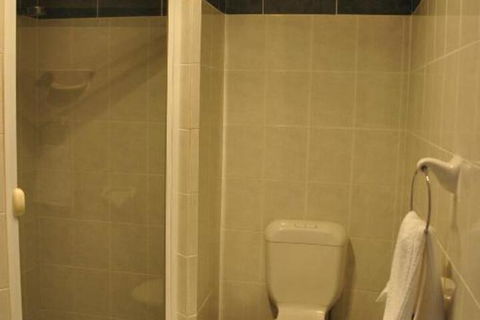 Bribie Island Square - Darwin Holiday 7