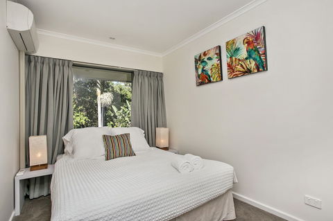 A Perfect Stay - 2 James Cook Apartments - Darwin Holiday 2