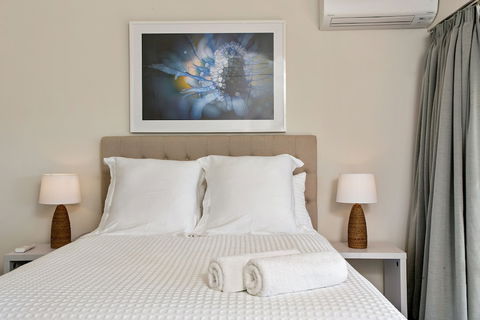A Perfect Stay - 2 James Cook Apartments - Darwin Holiday 5