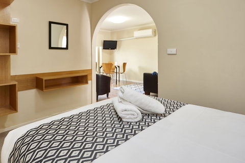 Elphin Motel & Serviced Apartments - Darwin Holiday 6