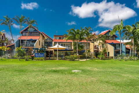 Byron Bay Beachfront Apartments - Darwin Holiday 0