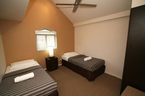 Byron Bay Beachfront Apartments - Darwin Holiday 4