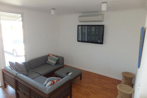 Lil House - Darwin Holiday 1