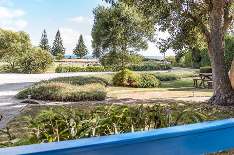 King Island Accommodation Cottages - Darwin Holiday 3