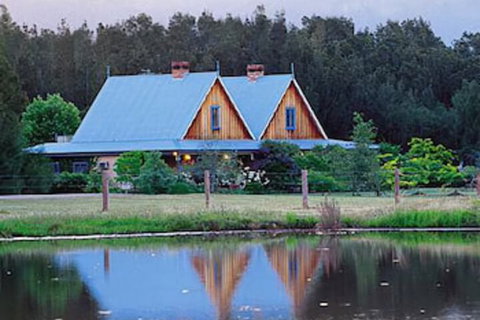 The Carriages Boutique Hotel & Vineyard - Darwin Holiday 1