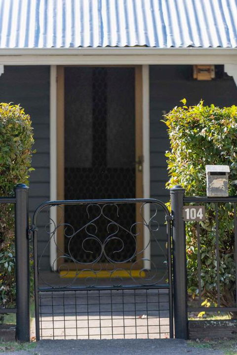 The Grey House - Darwin Holiday 4