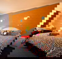 Tuncurry Beach Motel - Darwin Holiday