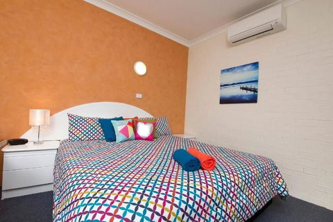 Tuncurry Beach Motel - Darwin Holiday 2