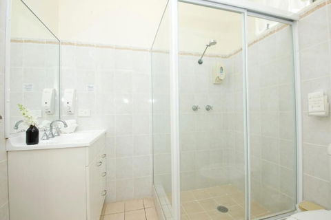 Tuncurry Beach Motel - Darwin Holiday 3