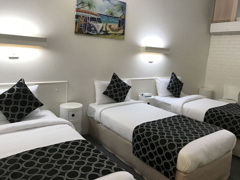 Coffs Shearwater Motel - Darwin Holiday 2