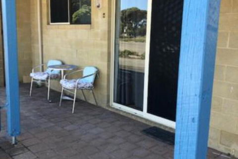 Lous Place - Darwin Holiday 2